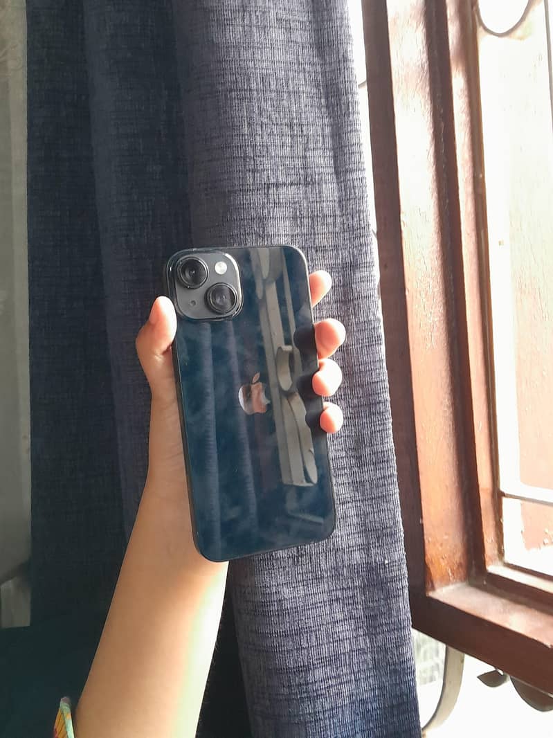 Apple iPhone 14 4