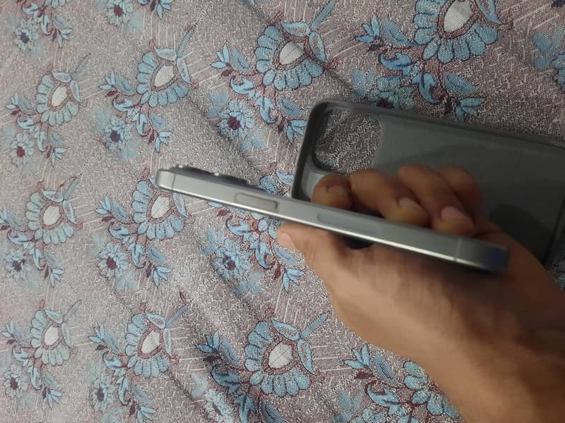 iphone 15 pro jv 1