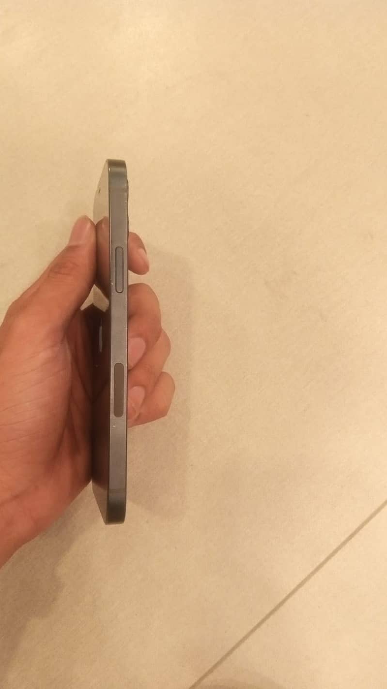 Apple iPhone 12 5