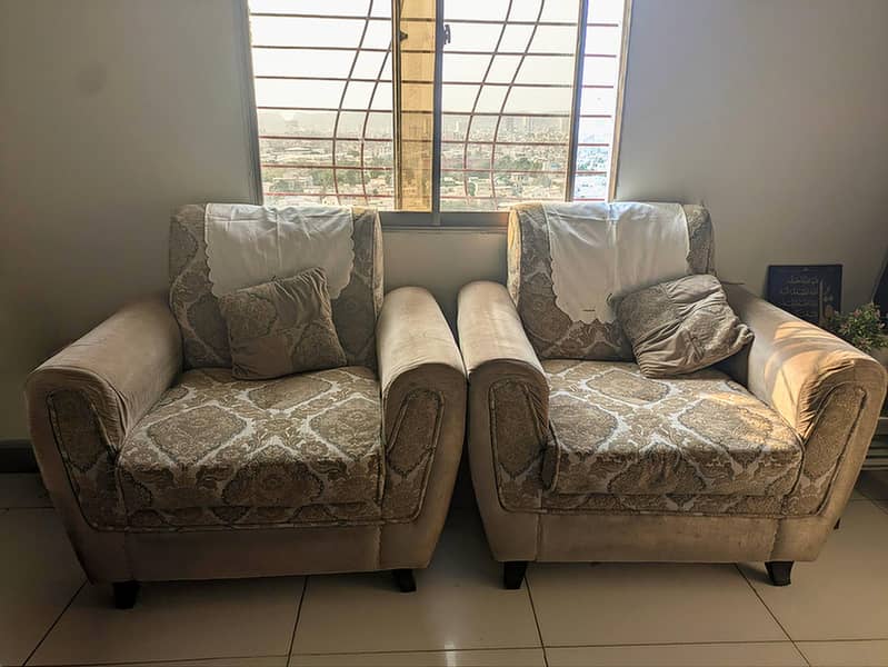 5 seater sofa set (good condition) 1