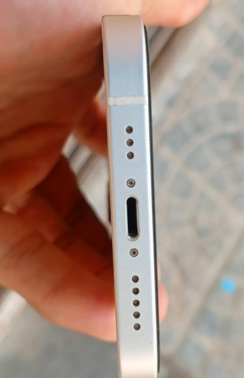 Apple iPhone 12 0