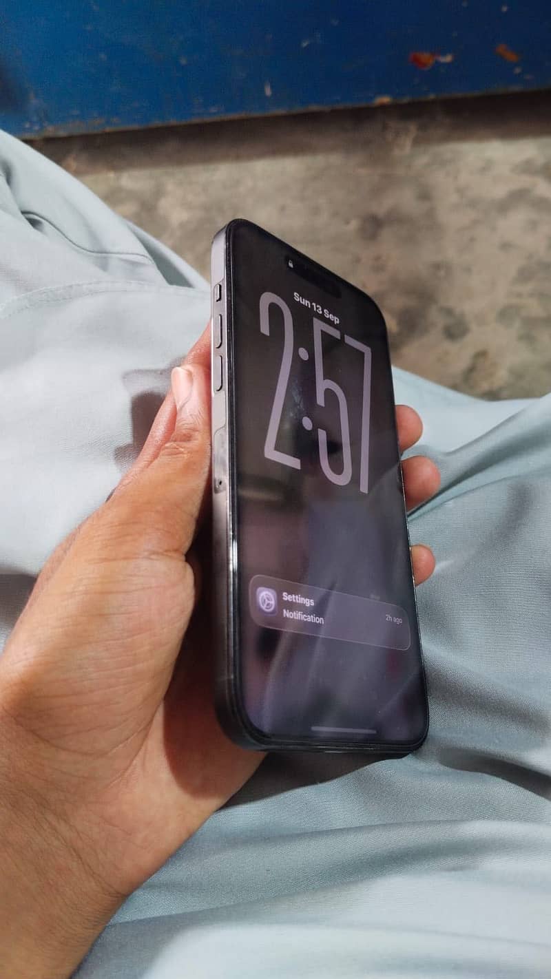 Apple iPhone 14 Pro Max 2