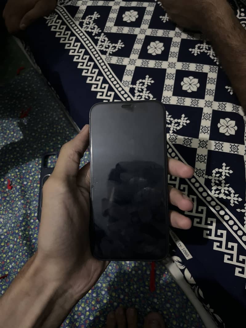 Apple iPhone 12 2