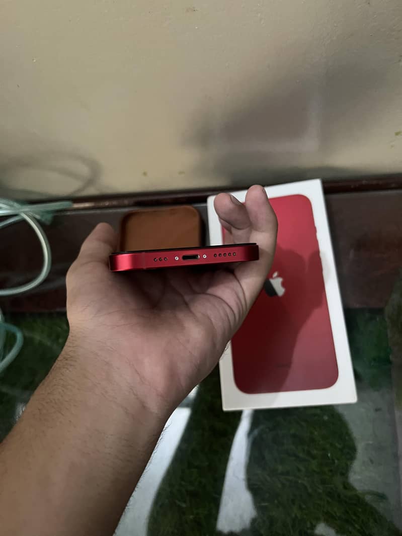 Apple iPhone 13 3