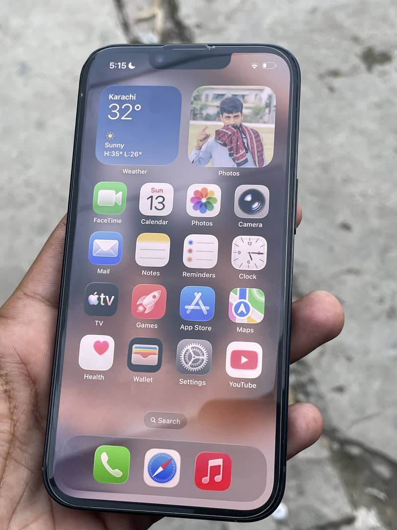 Apple iPhone 14 4