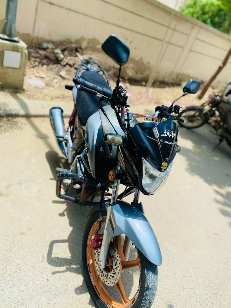 Honda CB 150f 4
