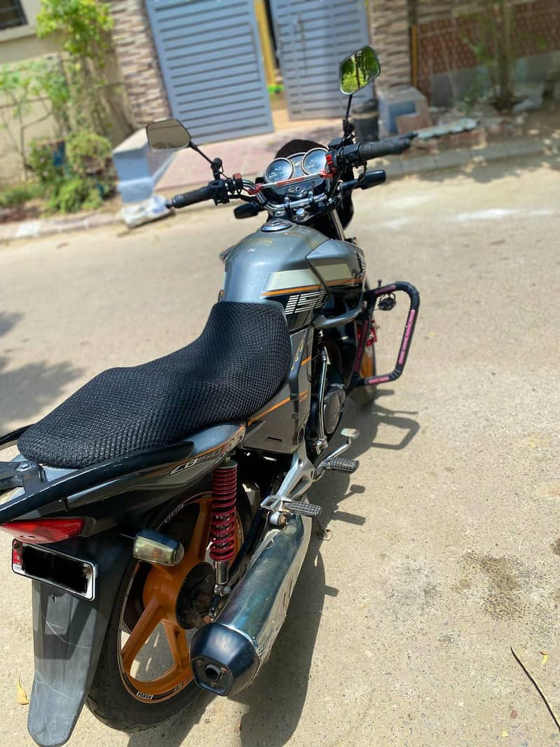 Honda CB 150f 5