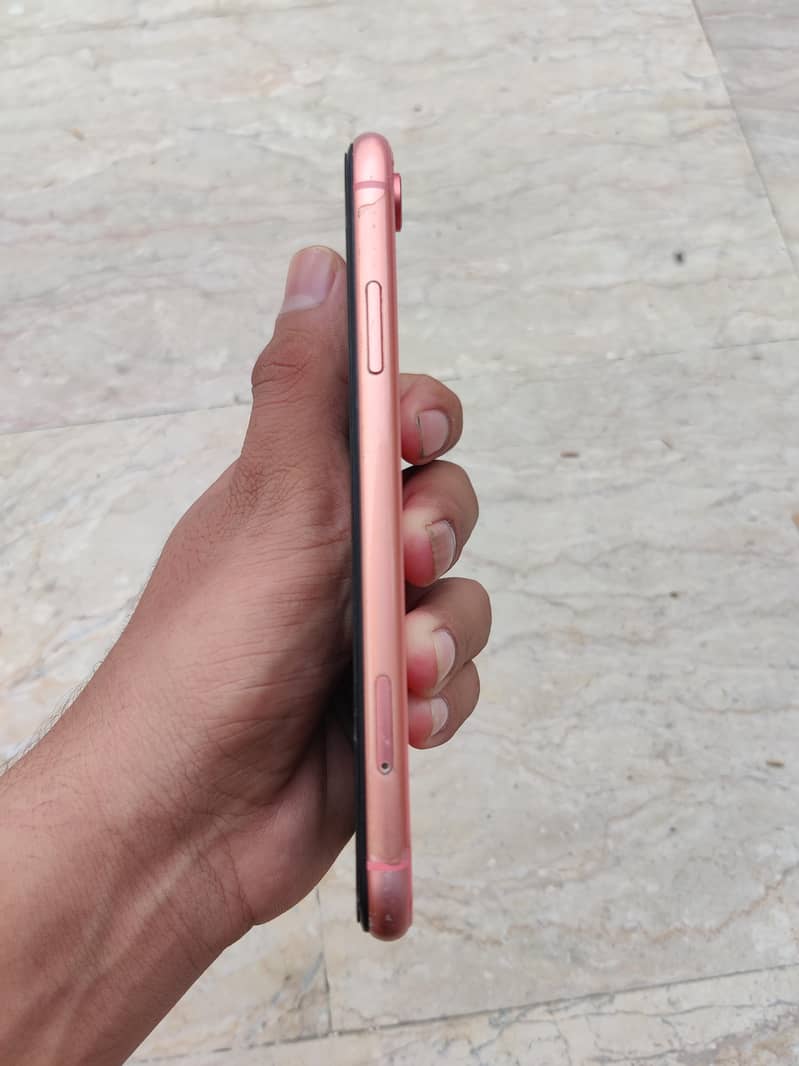 Apple iPhone XR 3
