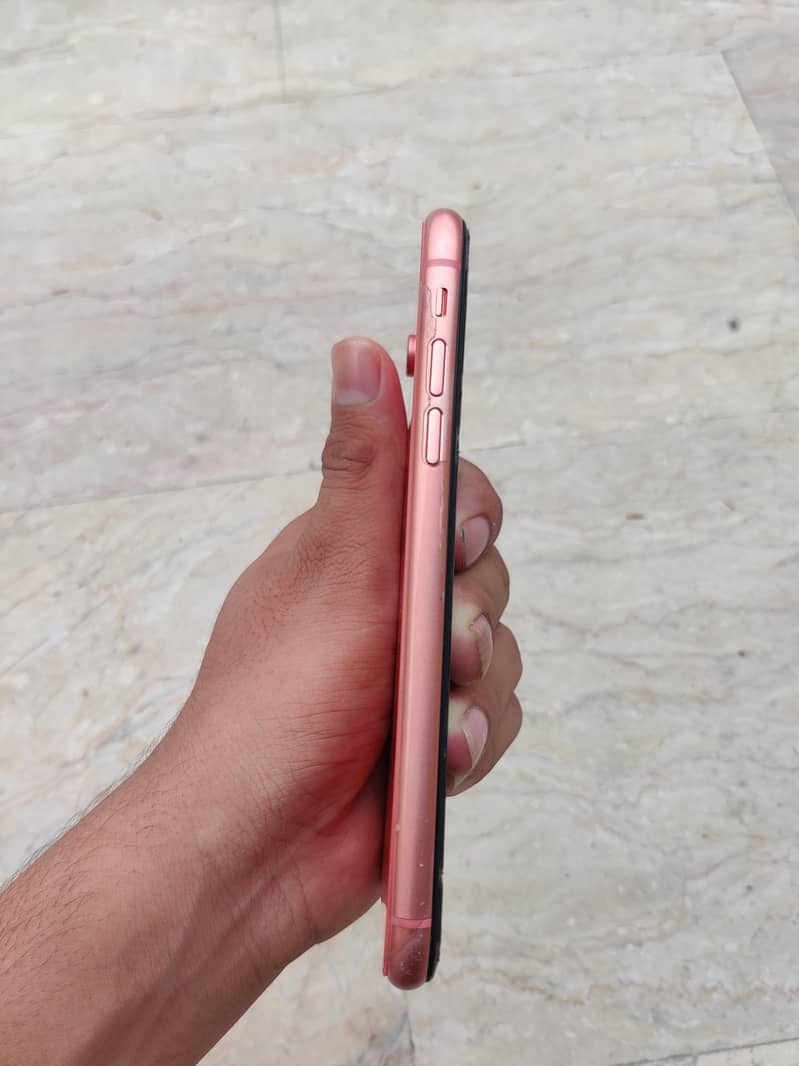 Apple iPhone XR 6