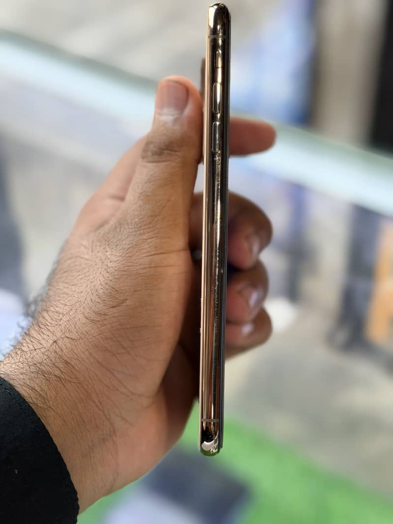 Xsmax 5