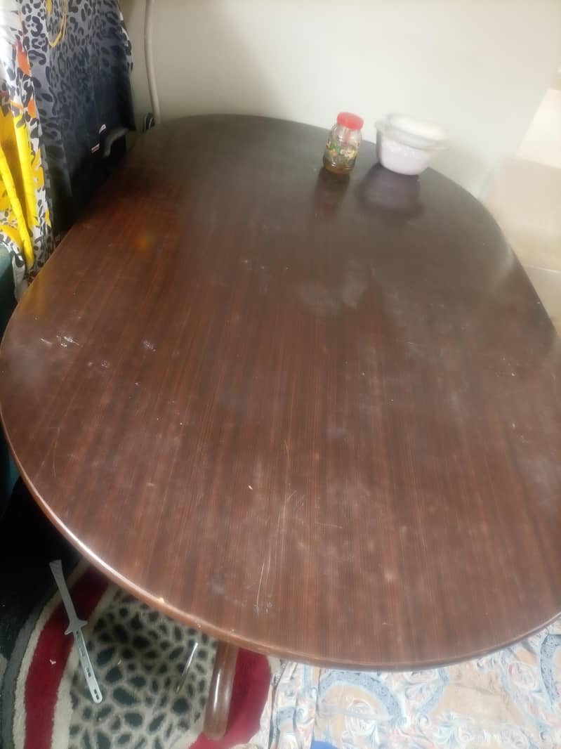 brown dining table chenute wood 1