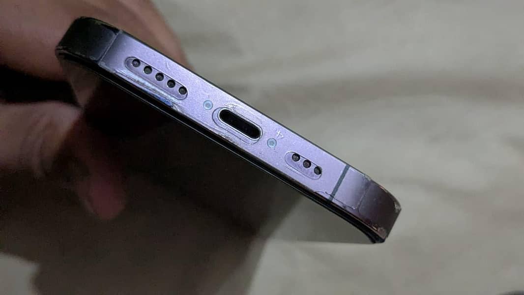 Apple iPhone 14 Pro Max 1