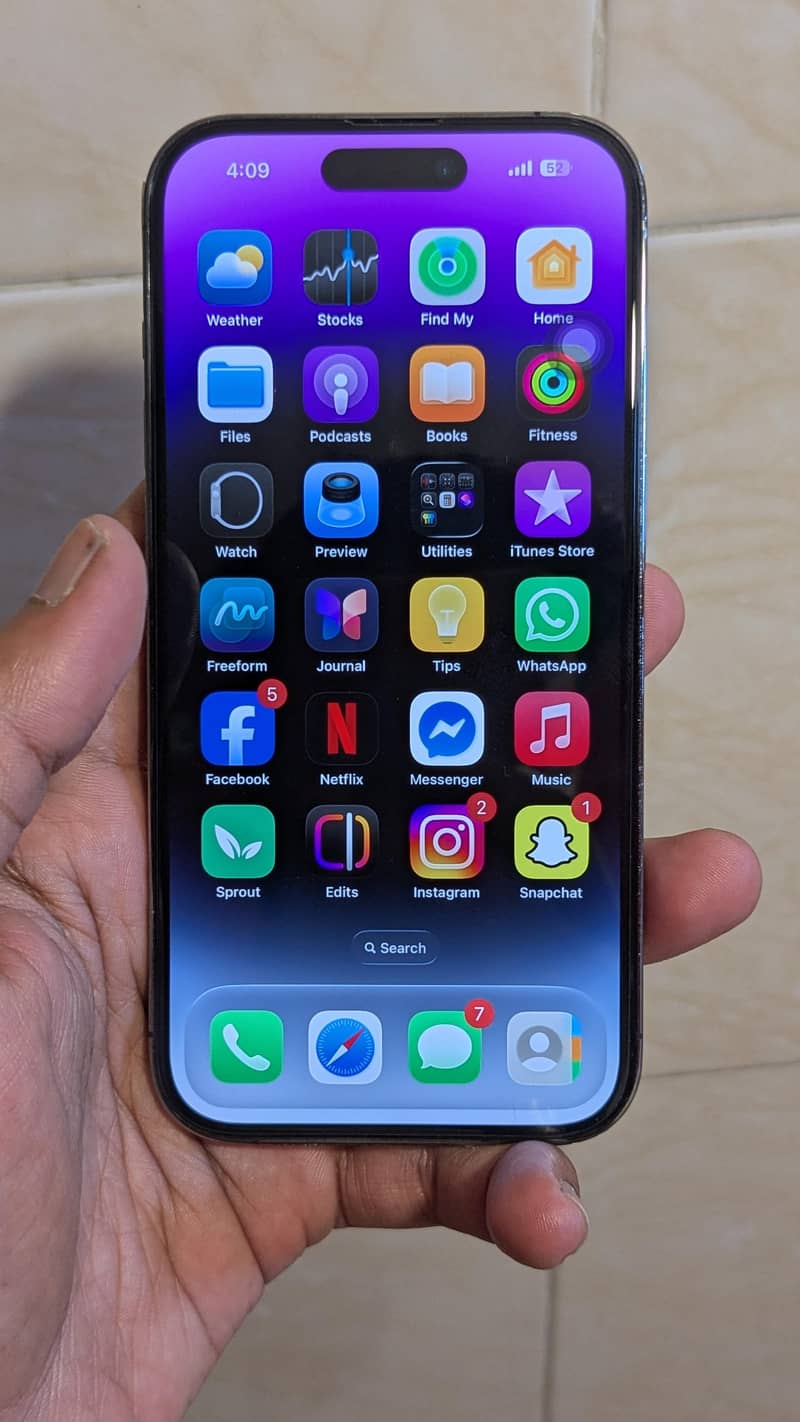 Apple iPhone 14 Pro Max 6