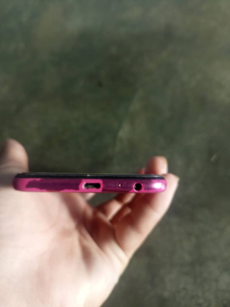 Samsung Mobile A04 3
