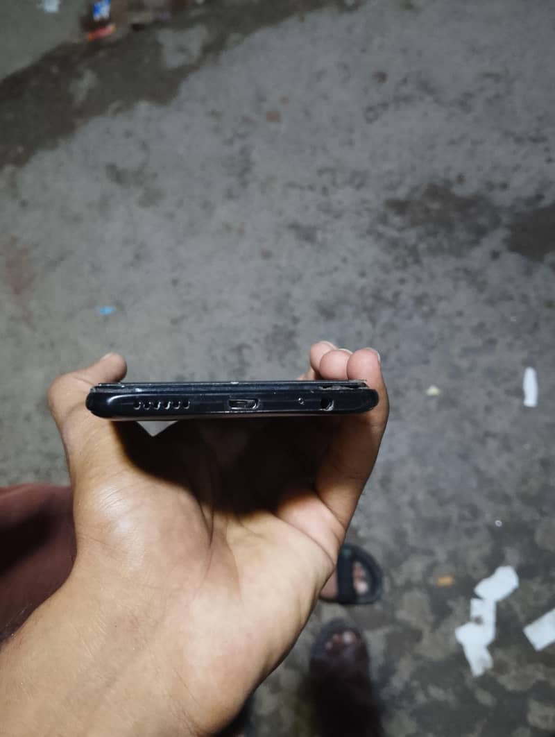 Infinix Hot 10 1