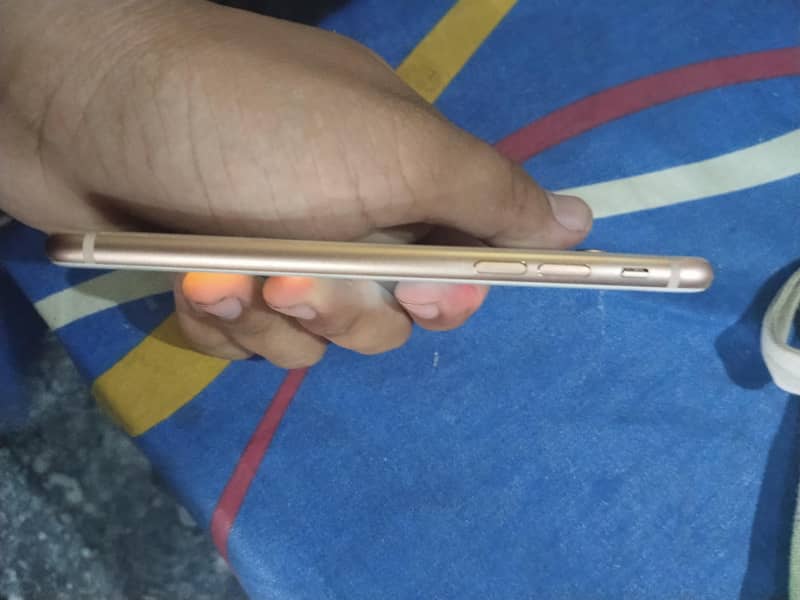 Apple iPhone 8 2