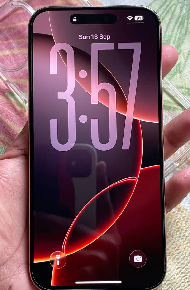 iPhone 16 Pro Max 5