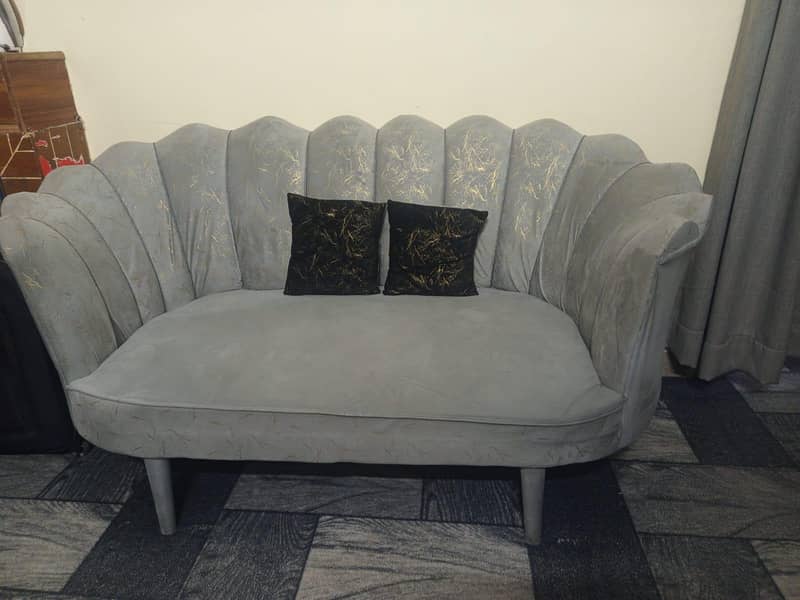 used sofa set 0