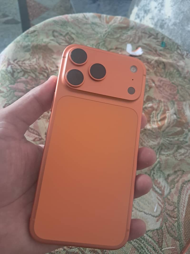 Apple iPhone 17 Pro Max 0