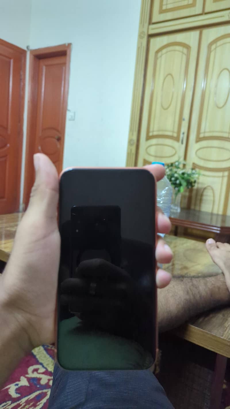 Apple iPhone XR 2