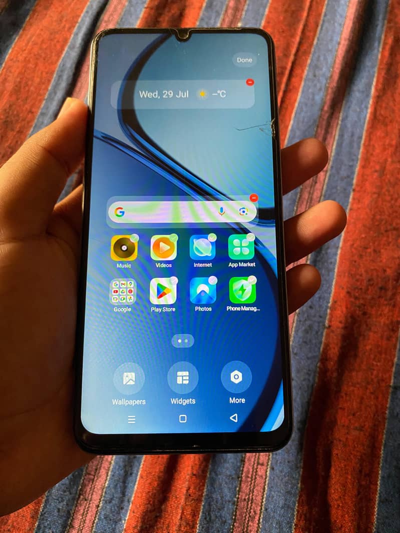 Realme Note 60 4