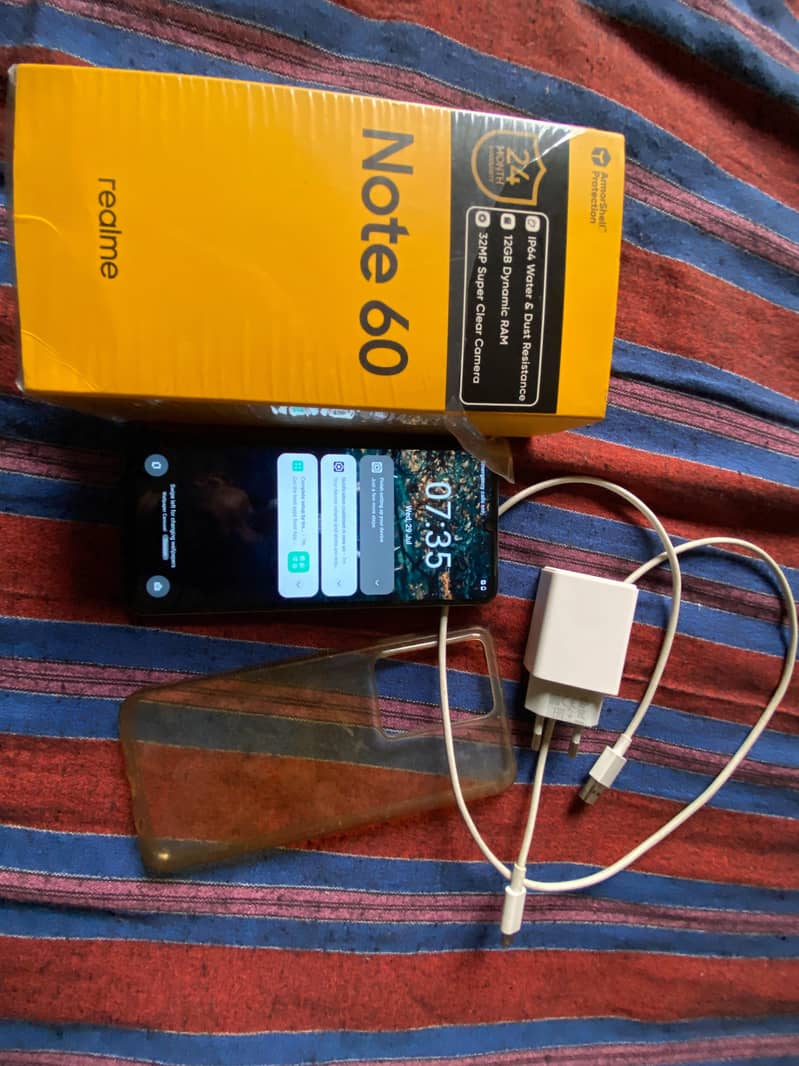 Realme Note 60 10