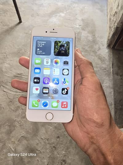Apple iPhone 7 official pta approved 10/10 condition bilkul saaf piece