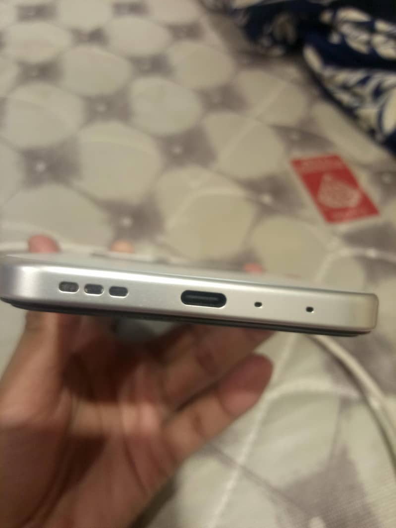 OPPO A6s 6