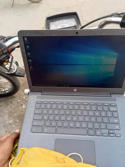 hp chrome book for sale urgent ads avail only 1hour