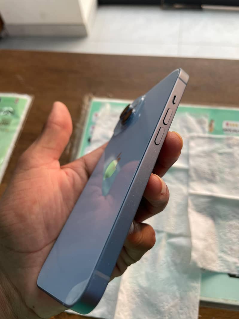 Apple iPhone 14 2