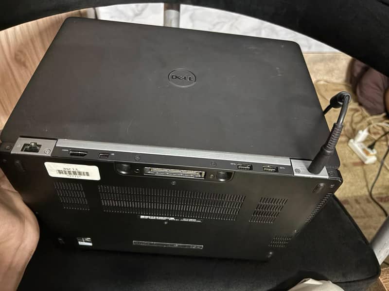 Dell latitude E7270 9
