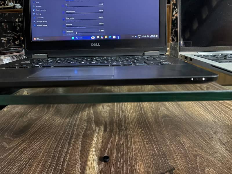 Dell latitude E7270 10