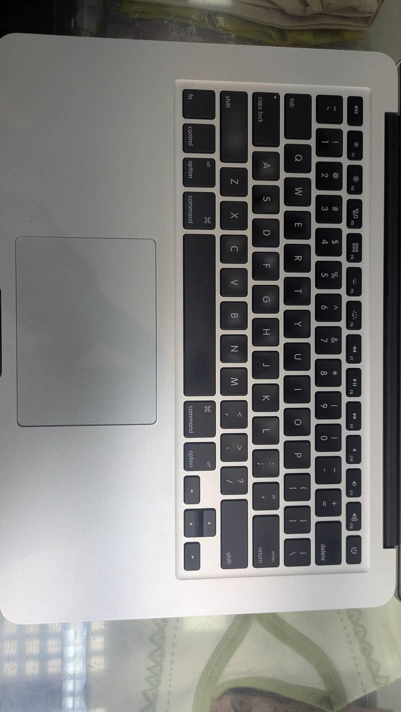 macbook 2