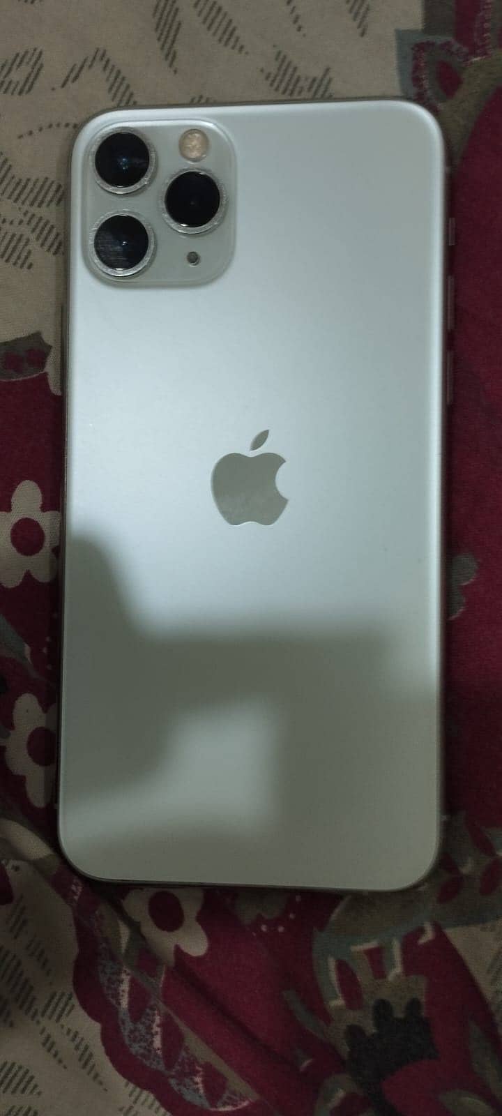 Apple iPhone 11 Pro 3