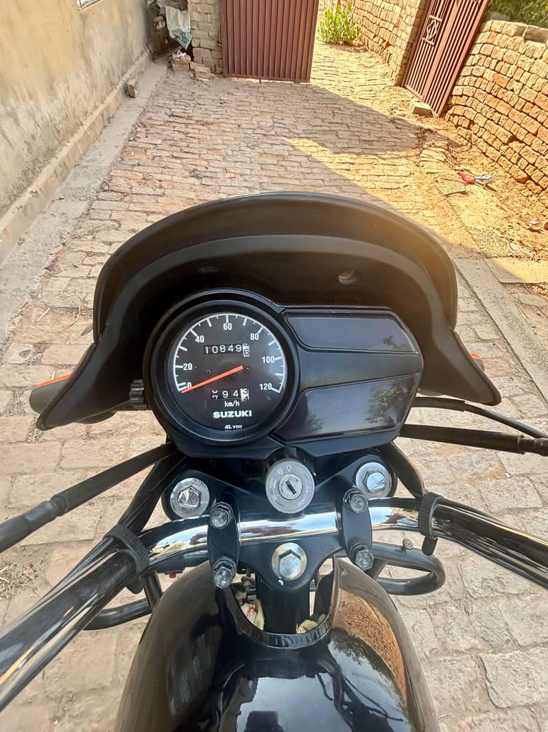 Suzuki GD110S 1