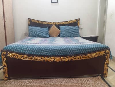 Bed set with dressing table and side table