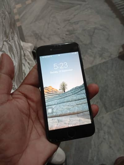 Apple iPhone 7