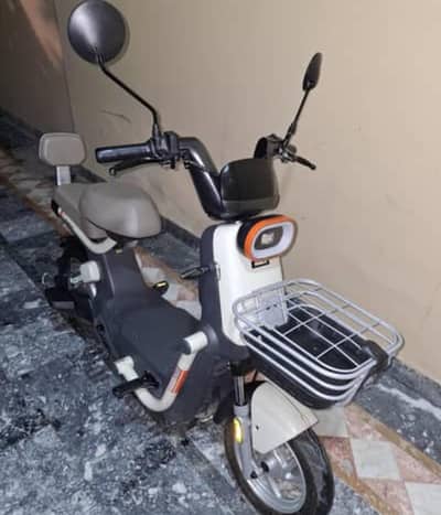 Ramzan Z1 Electric Scooty for Sale – 1 Month Used