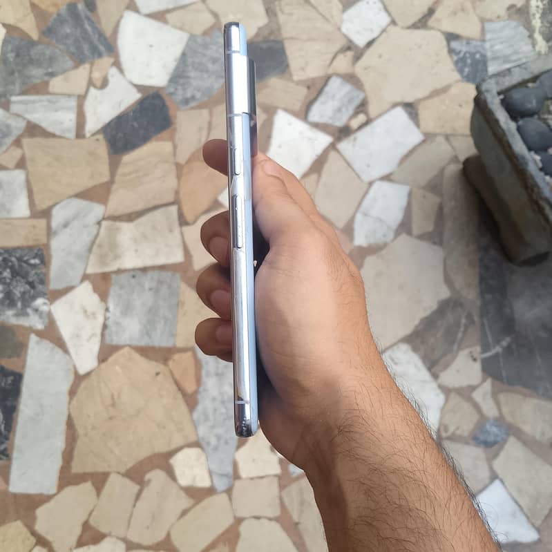 Google Pixel 8 Pro 5