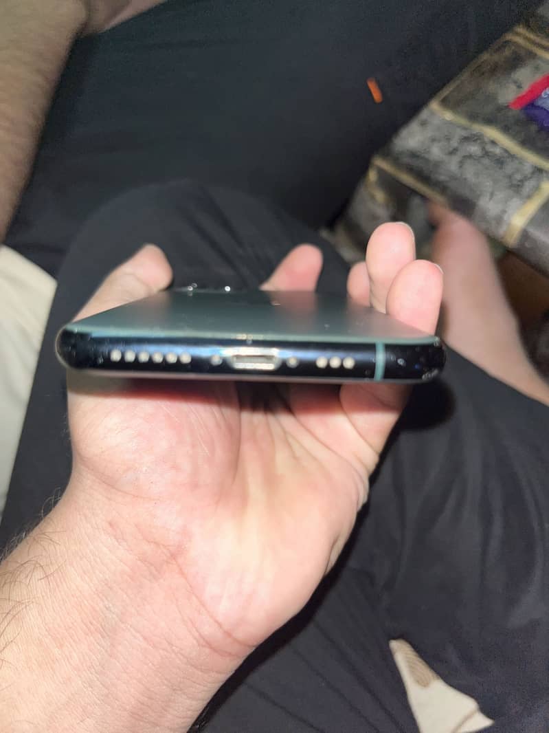 Apple iPhone 11 pro 2