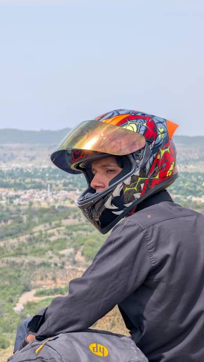 Vector Helmet