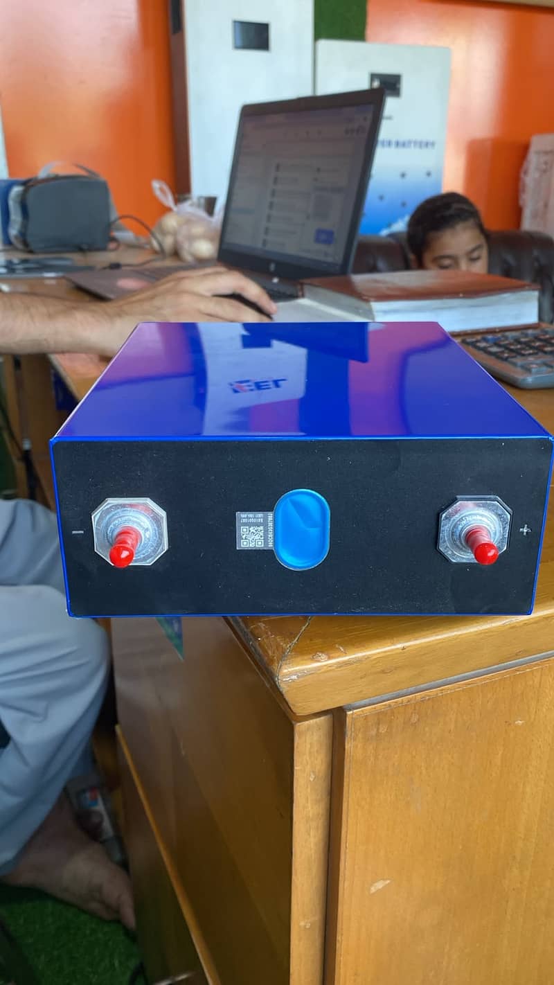 LITHIUM ION BATTERY 1