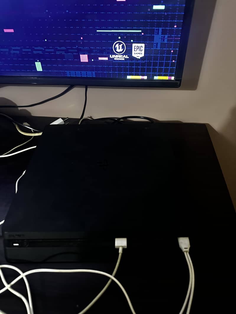 Ps4 1TB with accessories 0