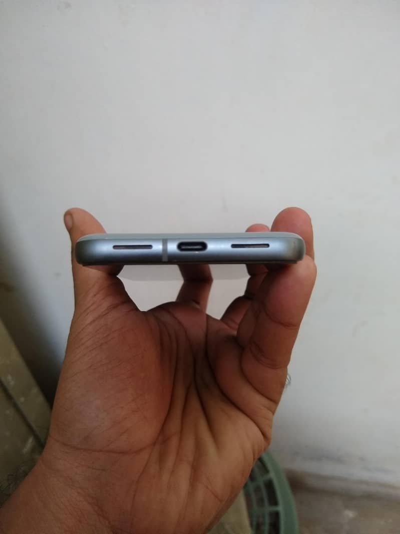 Google Pixel 8 APPROVED 1