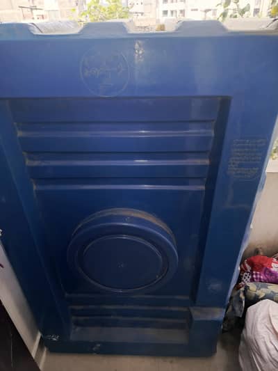 Big size water tank with sheet and hangers