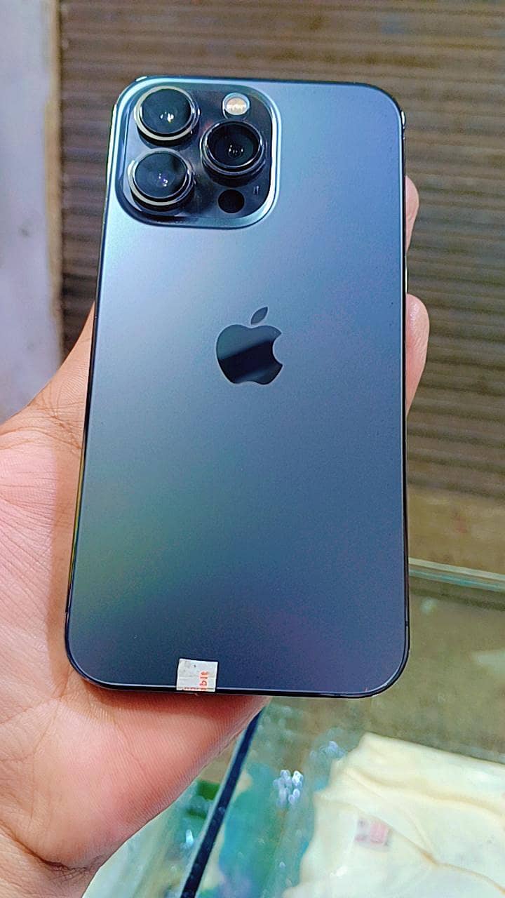 Apple iPhone 13 Pro 4