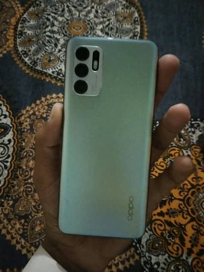 OPPO Reno6