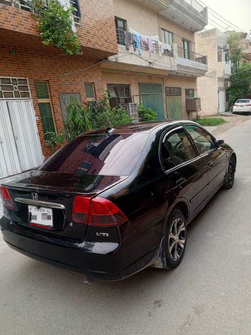 Honda Civic automatic 2005 model 4