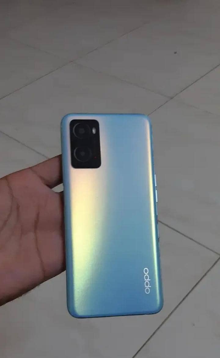 OPPO A76 0