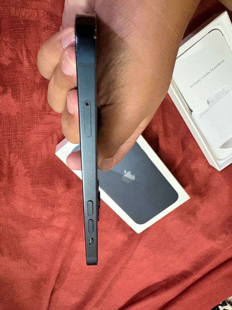 Apple iPhone 13 ( Jv ) 5